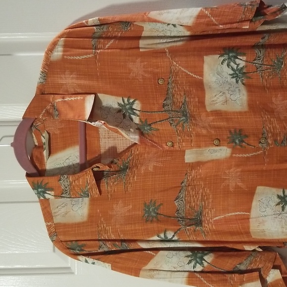 🌴EUC~Paradise Collection Button Down Short Sleeve Shirt - Picture 13 of 14